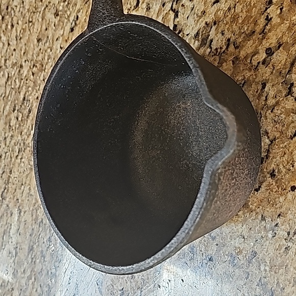Jim Beam cast iron basting pot sauce pot with spout - Picture 3 of 9
